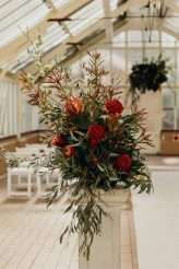 Classic Hollywood Wedding in a Botanical Garden With a Blonde Bombshell Bride (5)