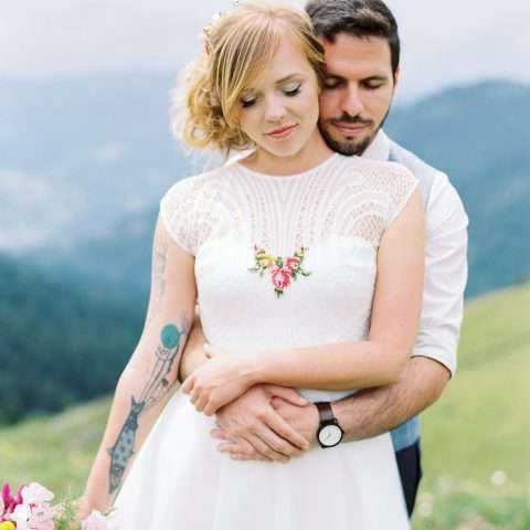Simple & Intimate Destination Wedding in the Stormy French Alps (15)