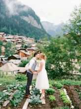Simple & Intimate Destination Wedding in the Stormy French Alps (31)