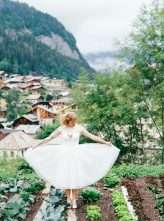 Simple & Intimate Destination Wedding in the Stormy French Alps (33)