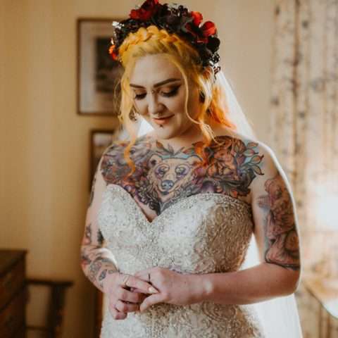 Festive Scottish Wedding Inspired by Christmas Markets (9)