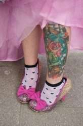 Relaxed Pink Pub Wedding All Fun, No Formalities (26)