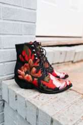 Artistic DIY Nashville Farm Wedding with a $3000 Budget (14)