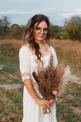 Artistic DIY Nashville Farm Wedding with a $3000 Budget (36)