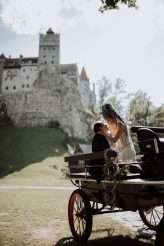 Big Budget Sci-Fi vs Neo-Gothicism Wedding at Bran Castle, Romania! (34)