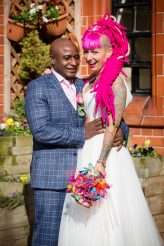 Late Summer Wedding With Sunflowers, Glitter & Lots of Pink (29)