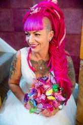 Late Summer Wedding With Sunflowers, Glitter & Lots of Pink (5)