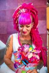 Late Summer Wedding With Sunflowers, Glitter & Lots of Pink (6)