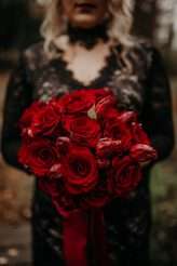 Macabre Edgar Allen Poe Inspired Bridal Shoot (23)