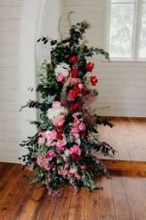 Mid-Century Inspired Rock n Roll Wedding with a DIY Kissing Booth (41)