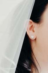 Mid-Century Inspired Rock n Roll Wedding with a DIY Kissing Booth (6)