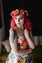 Vintage World’s Fair Wedding at The Houdini Estate with All the Colour, Steampunk Details… and Sloths! (11)