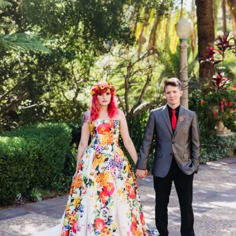 Vintage World’s Fair Wedding at The Houdini Estate with All the Colour, Steampunk Details… and Sloths! (28)