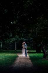 Laid Back Outdoor Wedding… with Lots & Lots of Crisps hampton court palace (14)