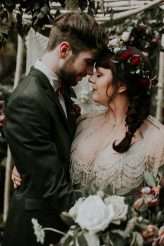 Enchanted Middle Earth Inspired Backyard Wedding in Portland (18)