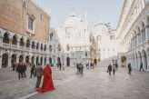 Sumptuous Venetian Vow Renewals With Stunning Red Dress18