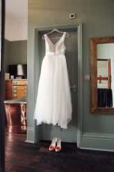 Intimate 1950s Glam Inspired Brighton Wedding With Only 10 Guests 1