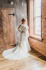 Rustic Glam Autumn Wedding in Pennsylvania (22)