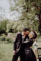 Black and White Victoriana French Chateau Wedding 30