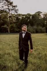 Black and White Victoriana French Chateau Wedding 42