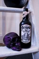 Gothic Fairytale Wedding Inspired by Tim Burton (38)