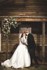 Modern Industrial Wedding with All the Feels (43)