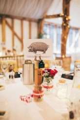 Red & White Rockabilly Wedding with Pigs (36)