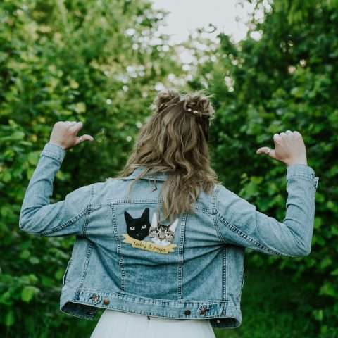 Colourful, Outdoorsy Gin-filled Tipi Wedding (52)