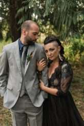 Homemade Farm Wedding with Black Wedding Dress (16)