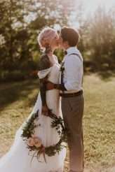 Free-Spirited Outdoors Wedding Style in Quebec (14)