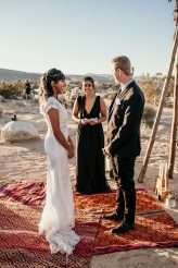 An Intimate & Bohemian Desert Wedding (19)