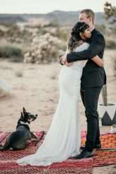 An Intimate & Bohemian Desert Wedding (25)