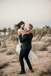 An Intimate & Bohemian Desert Wedding (30)
