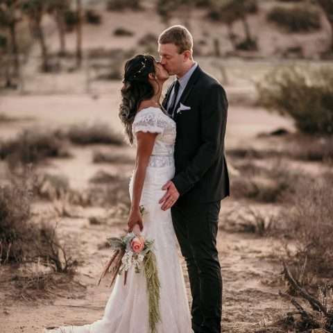 An Intimate & Bohemian Desert Wedding (33)