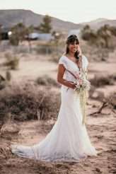 An Intimate & Bohemian Desert Wedding (35)