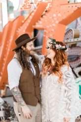 Laid Back Las Vegas Wedding with a Neon Graveyard Ceremony & Pizza Reception (16)