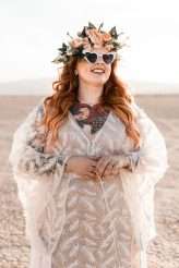 Laid Back Las Vegas Wedding with a Neon Graveyard Ceremony & Pizza Reception (25)