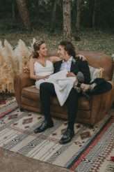 A Nature-Inspired Farmhouse Wedding in Spain with Pampas Grass & Vintage Sofas (34)