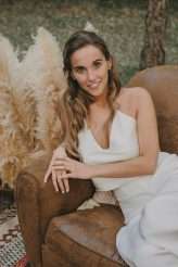 A Nature-Inspired Farmhouse Wedding in Spain with Pampas Grass & Vintage Sofas (36)