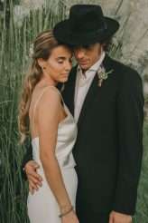 A Nature-Inspired Farmhouse Wedding in Spain with Pampas Grass & Vintage Sofas (45)