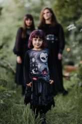 Gothic Handfasting Vow Renewal in the Woods (22)