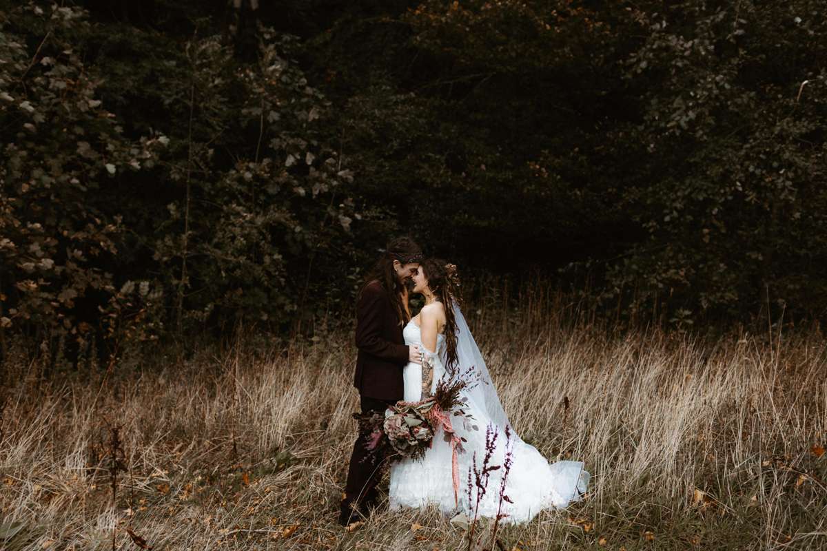 Autumnal, Vegan, Treehouse Wedding by Candlelight · Rock n Roll Bride