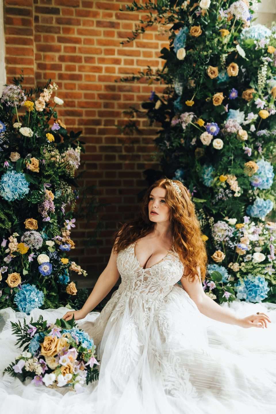 Creative Ways to Let Your Wedding Flowers Shine · Rock n Roll Bride